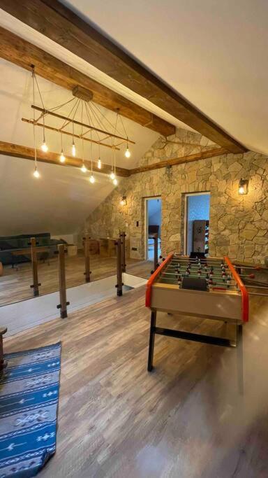 Gite Confort 15 Couchages, Vue Panoramique Montagne Hautes Alpes, Terrasses Embrun Exterior photo