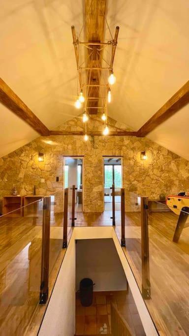 Gite Confort 15 Couchages, Vue Panoramique Montagne Hautes Alpes, Terrasses Embrun Exterior photo