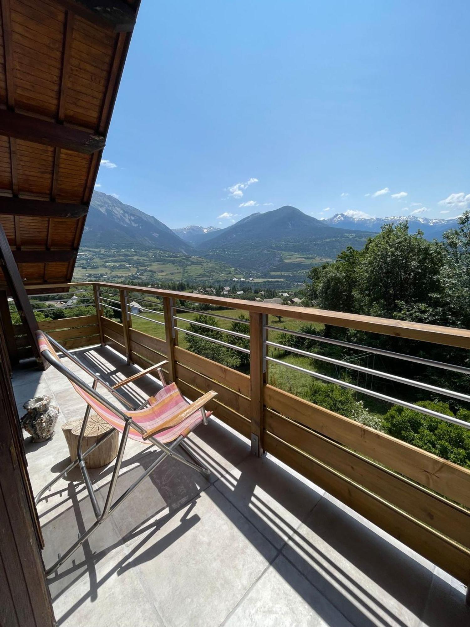 Gite Confort 15 Couchages, Vue Panoramique Montagne Hautes Alpes, Terrasses Embrun Exterior photo